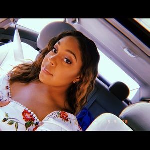 Meet your Posher, Leiah